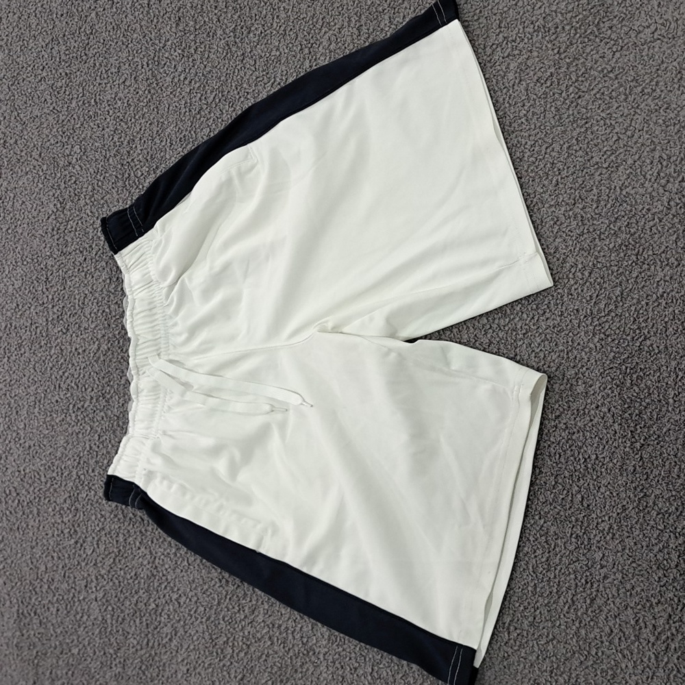 Gap basketball shorts